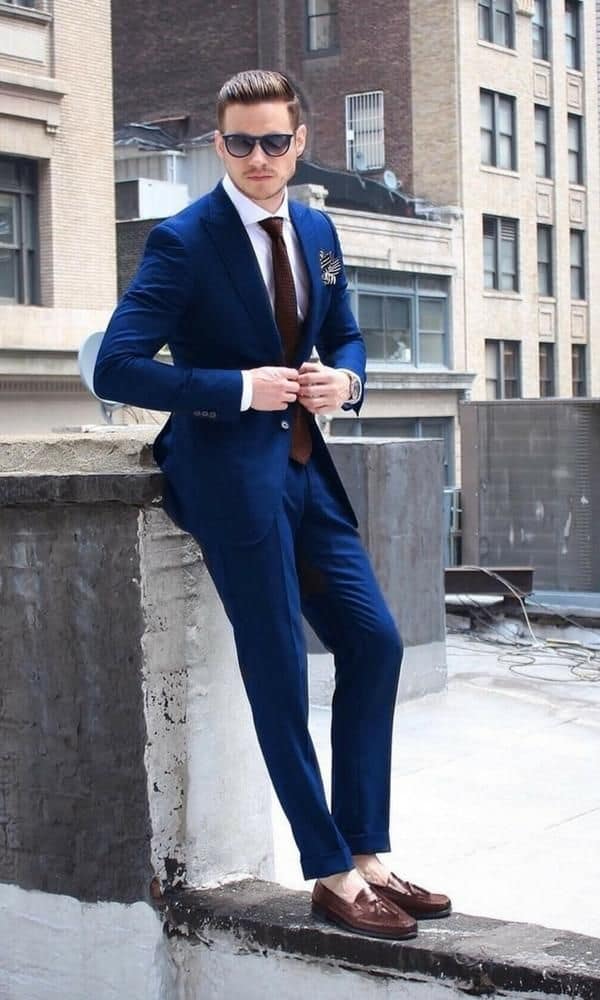 Total 73+ imagen navy blue suit outfit ideas - Abzlocal.mx