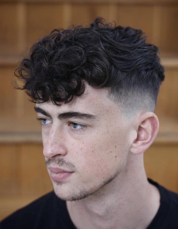 39 Popular Messy Hairstyles For Men in 2023